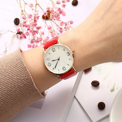 Metallic Simple Strap Watch