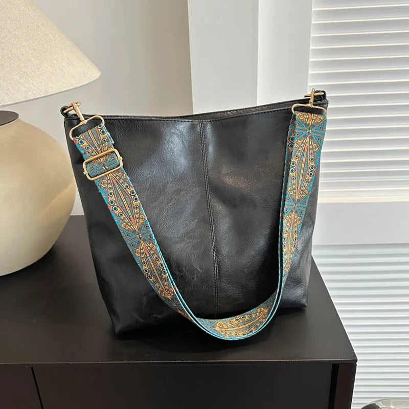 Vintage Women's Shoulder Bag