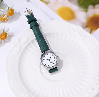 Metallic Simple Strap Watch